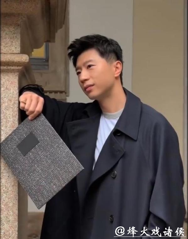 米兰这天,当38岁马龙和男明星同框,才知啥叫抗老脸,一点都不输 米兰这天,当38岁马龙和男明星同框,才知啥叫抗老脸,一点都不输